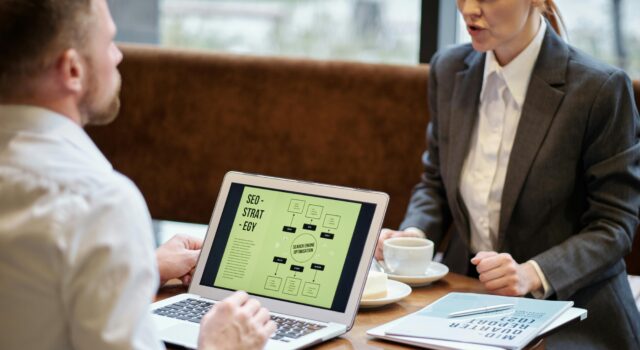Why “Near Me” SEO Needs Dedicated Location Pages SEO Rank